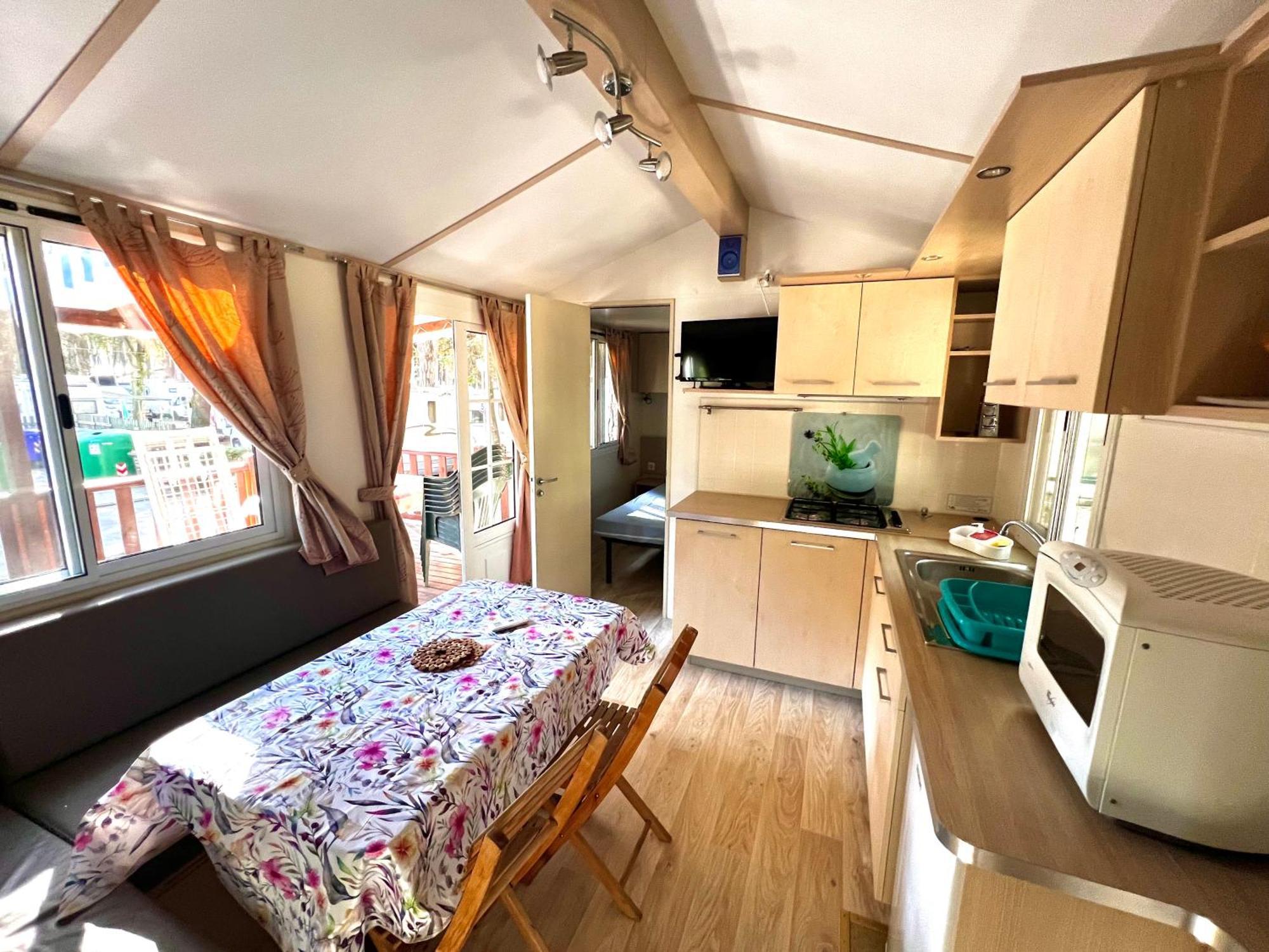 Buona Mobile Homes On Camping Mare E Pineta Лидо-ди-Спина Экстерьер фото